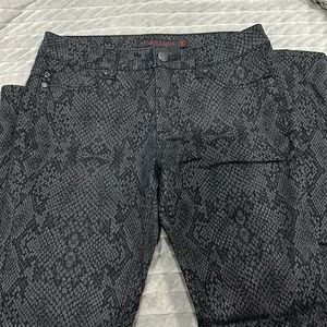 Liverpool size 6 snake-print straight leg jeans